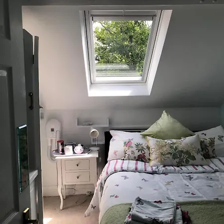 Charming Loft Sleeps Up To 9 With Spa Option-3
